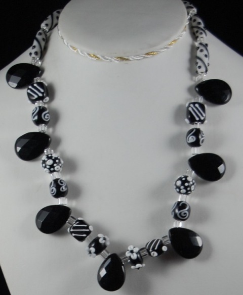 Black-White-Necklace-58crop-599x730